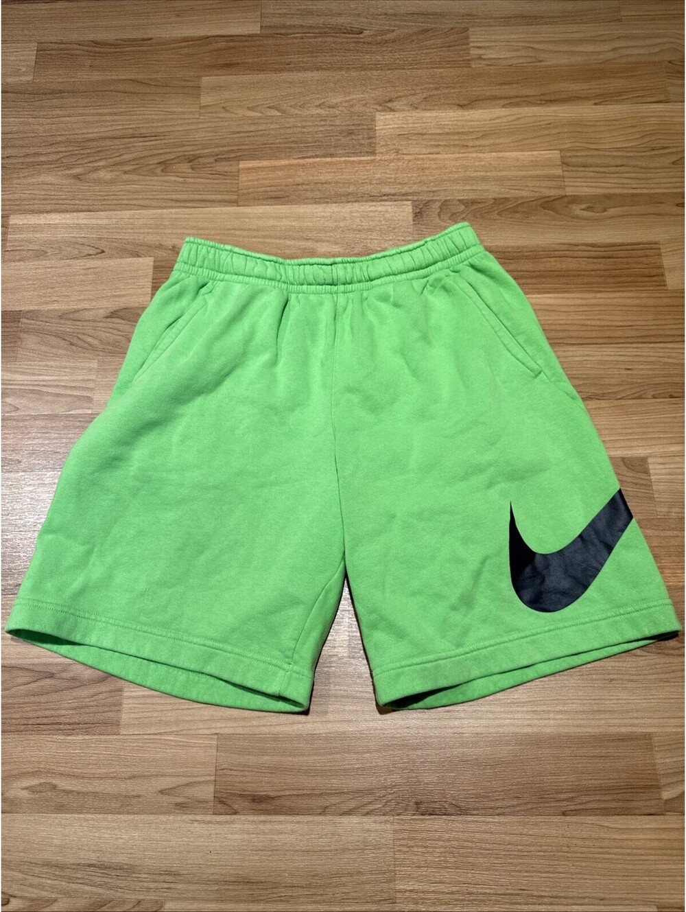 Nike Sportswear Club Fleece Shorts Men’s S Mean Green BV2721-304 Big Swoosh